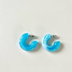 Chunky hoop candy color resin huggie earrings, blue